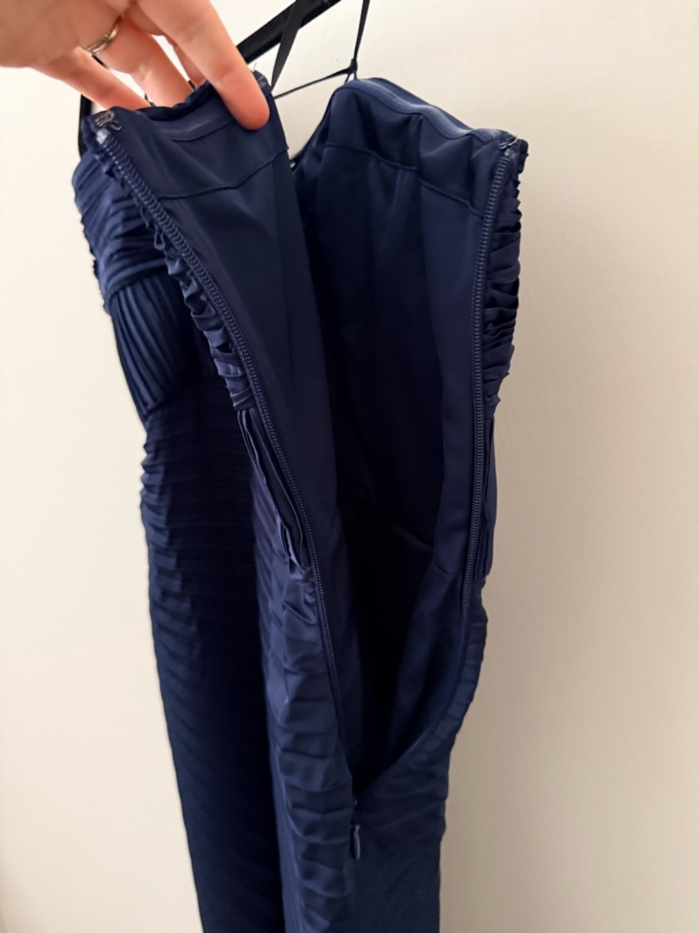 NWT AMUR Joyceanne Sweetheart Gown Strapless Pleated Gown in Deep Indigo Size 6 - Picture 11 of 11
